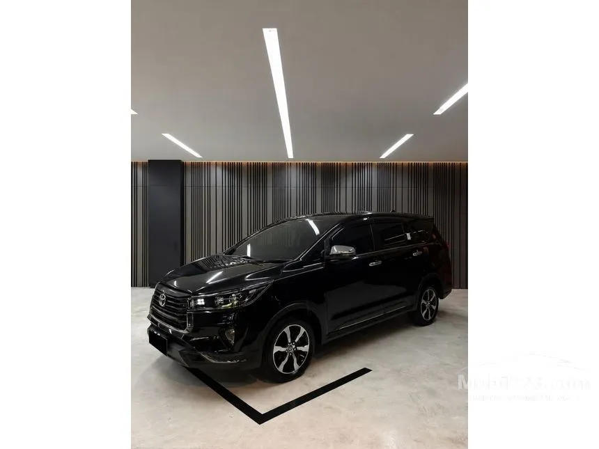 2022 Toyota Kijang Innova Venturer MPV