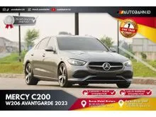 2023 Mercedes-Benz C200 1.5 Avantgarde Line Sedan Free service mercedes seluruh Indonesia