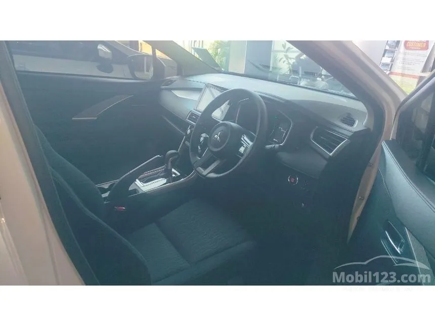 2026 Mitsubishi Xpander Exceed Tourer (Quartz White Pearl) MPV