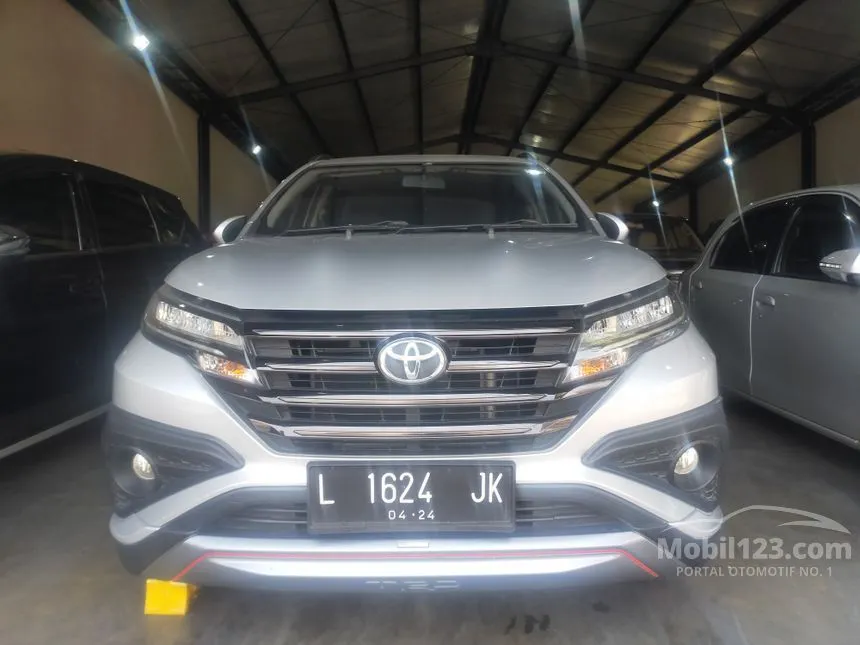 Jual Mobil Toyota Rush 2019 TRD Sportivo 1.5 di Jawa Timur Automatic SUV Silver Rp 238.000.000