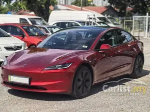 2025 TESLA Model 3 PREMIUM RWD