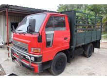 2001 Daihatsu Delta 2.8 Lorry (M)