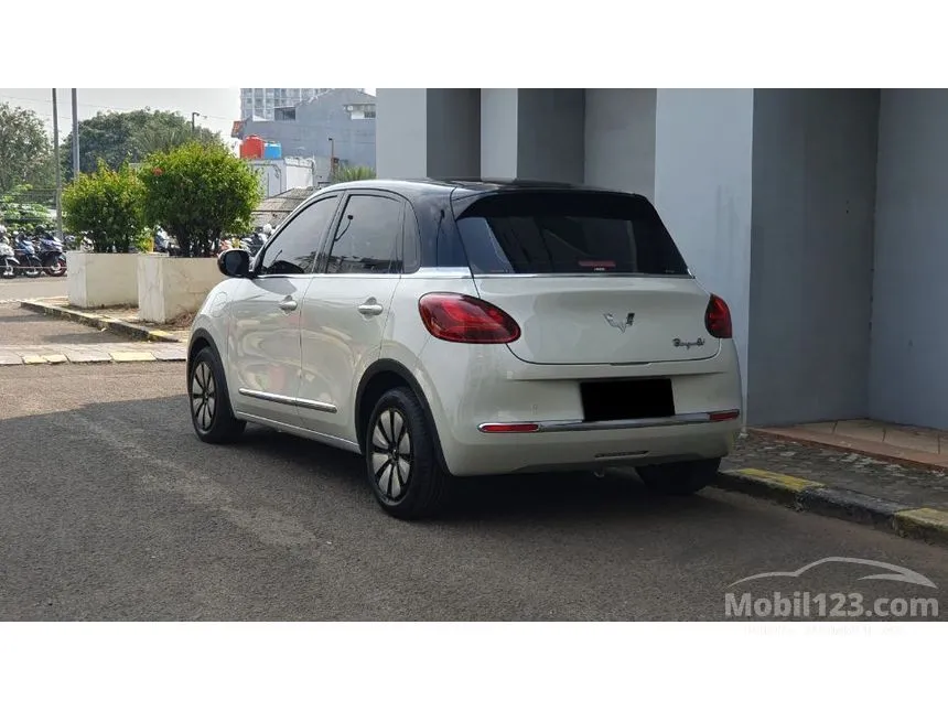 2024 Wuling Binguo EV 410 Premium Range AC/DC Hatchback