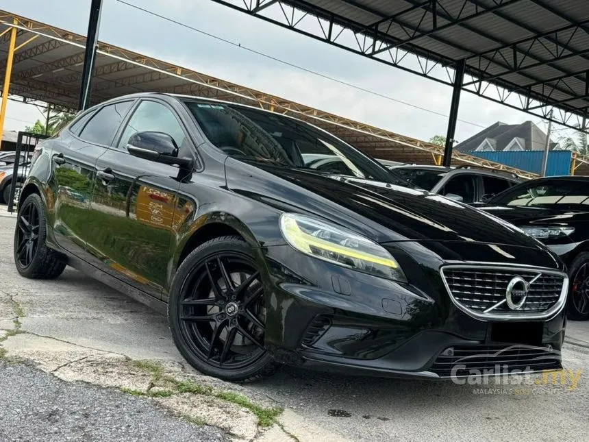 2018 Volvo V40 T5 R-Design Hatchback