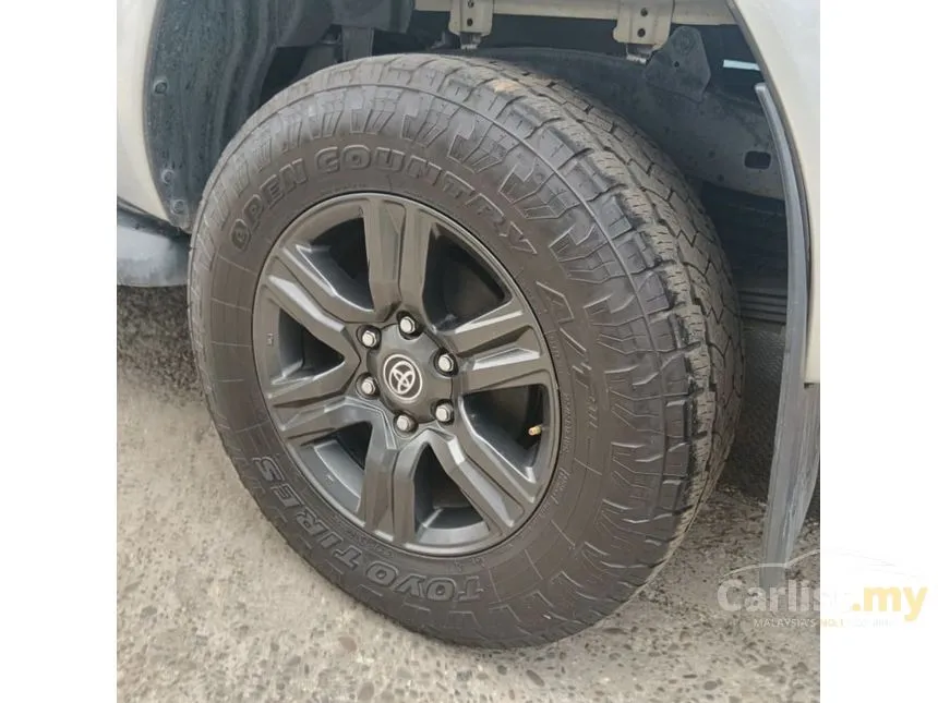 2021 Toyota Hilux E Dual Cab Pickup