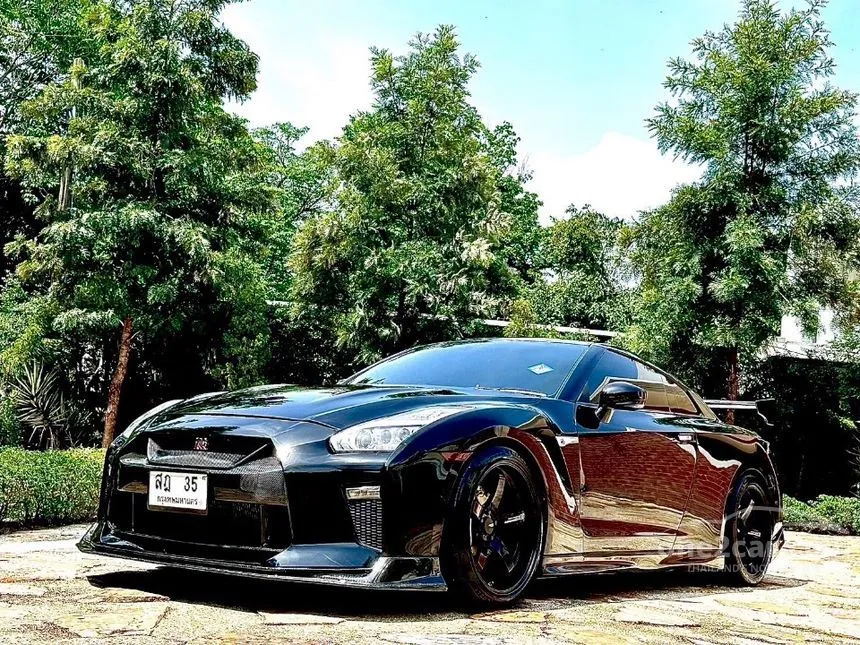 2011 Nissan GT-R Coupe