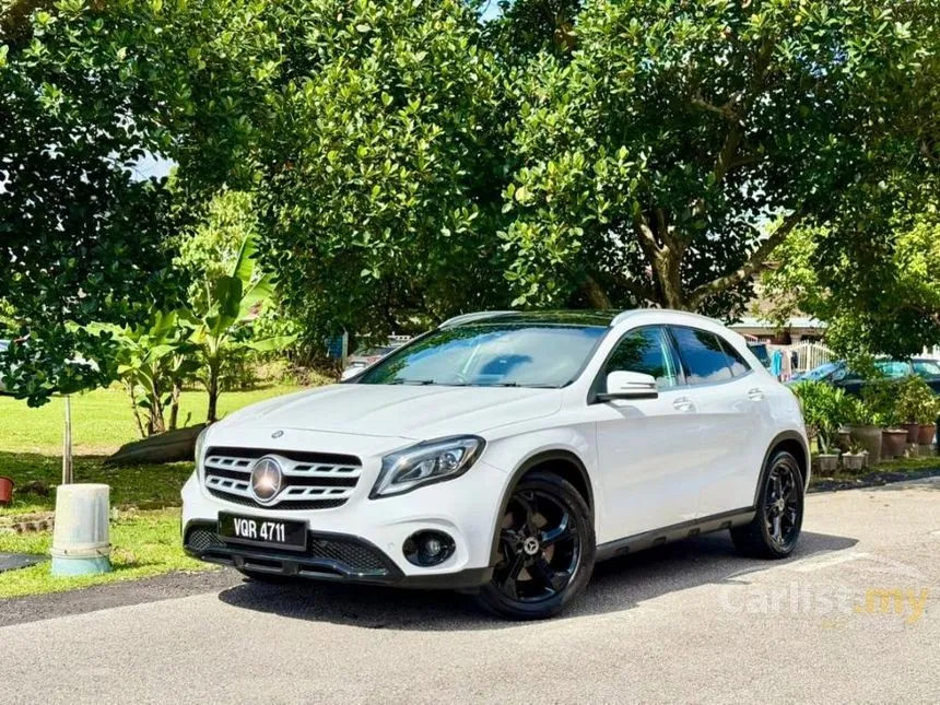 2017 Mercedes-Benz GLA220 4MATIC SUV