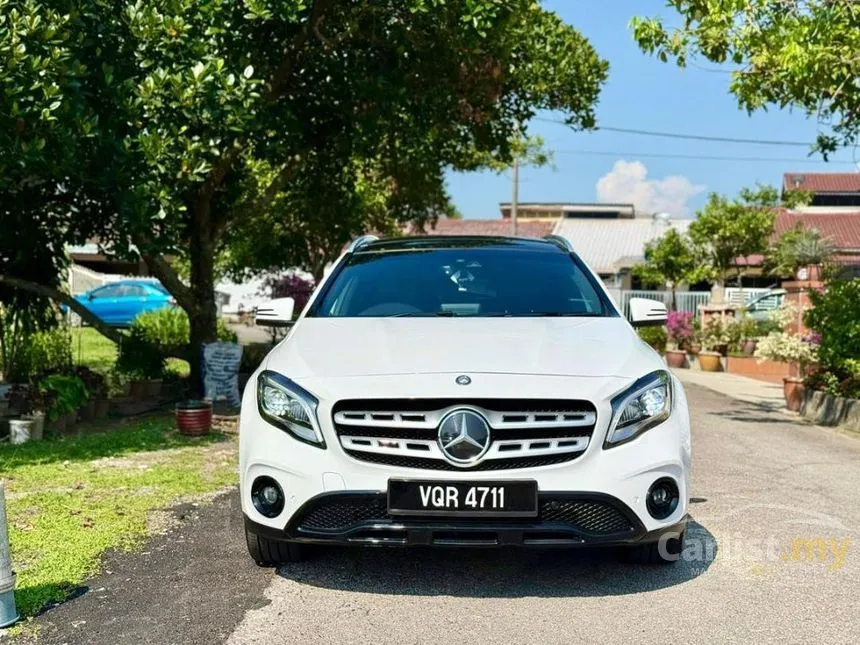 2017 Mercedes-Benz GLA220 4MATIC SUV