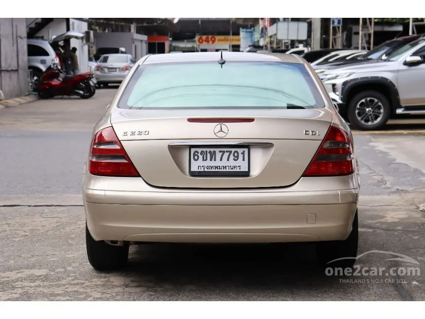 2005 Mercedes-Benz E220 Classic CDI Sedan
