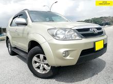 2006 Toyota Fortuner 2.7 V PETROL TIP TOP CONDITION FULL SERVICE RECORD