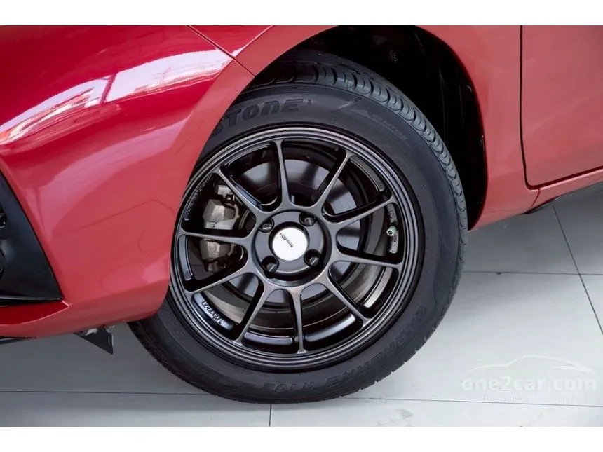 2022 Toyota YARIS Sport Hatchback