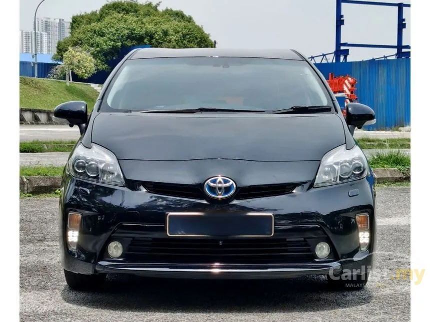 2012 Toyota Prius Luxury Hatchback