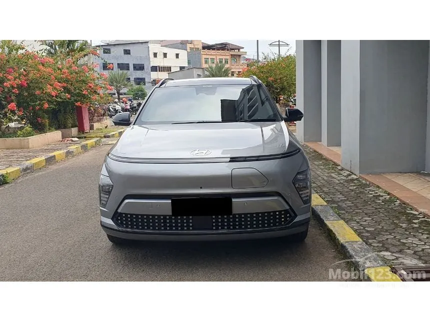 2024 Hyundai Kona Signature Long Range SUV