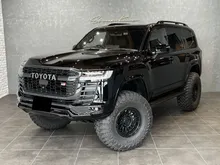 2023 UNREGISTER Toyota Land Cruiser 3.4 J300 ZX Full GR Sport Spec 5-inch Lift-Up Separate Tongue Coilovers Blackout Large-Diameter (Incoming)