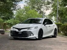 2019 Toyota Camry 2.5 V Sedan 6 Speed New model