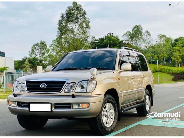 Buy Used Toyota Land Cruiser Cygnus Car Price List Car Reviews 2021 Carmudi Indonesia