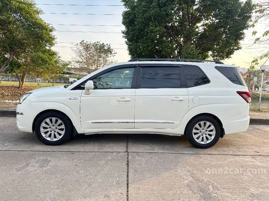 2015 Ssangyong Stavic SV200 Wagon