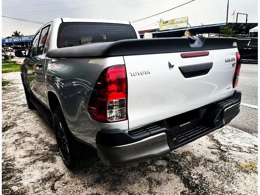 2021 Toyota Hilux E Dual Cab Pickup