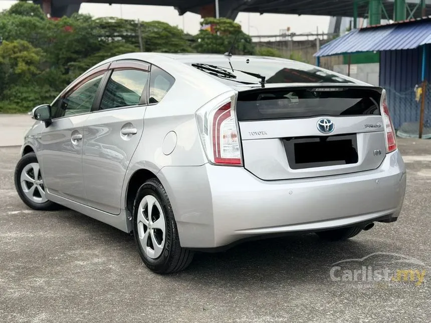 2012 Toyota Prius Luxury Hatchback