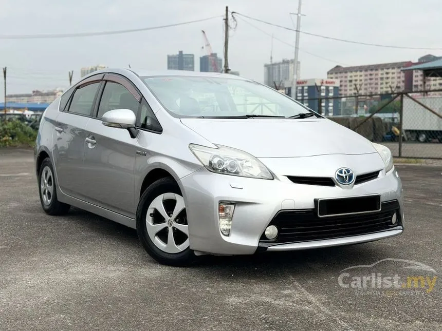 2012 Toyota Prius Luxury Hatchback