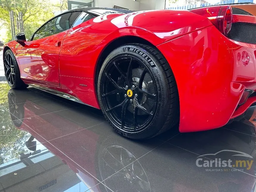 2011 Ferrari 458 Italia Coupe