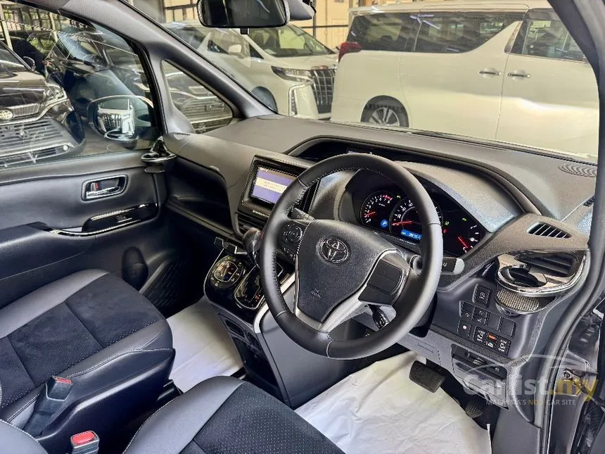 2021 Toyota Voxy ZS Kirameki III Edition MPV