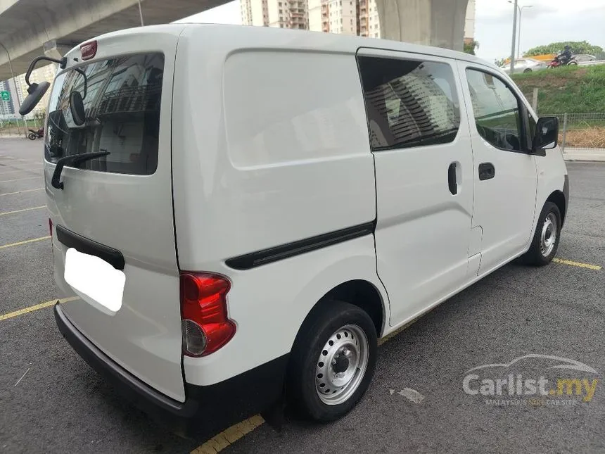 2015 Nissan NV200 Semi Panel Van