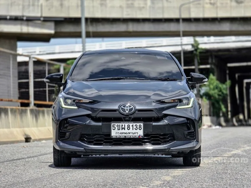 2024 Toyota YARIS Premium Hatchback