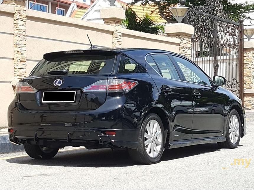 Lexus CT200h 2012 1.8 in Penang Automatic Hatchback Black for RM