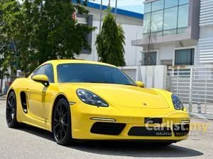 2017 Porsche 718 2.0 Cayman Coupe