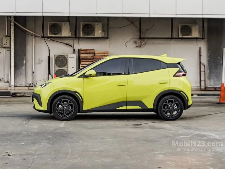 2025 BYD Atto 1 Standard Range Dynamic Hatchback