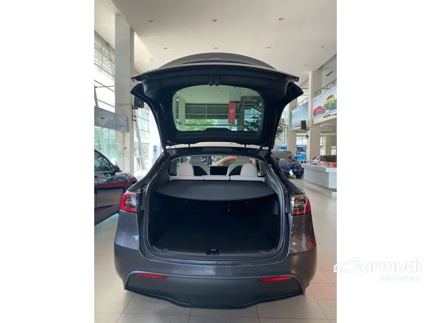 2023 Tesla Model Y Long Range SUV