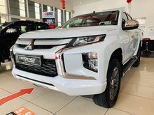 Mitsubishi Triton 2.4 VGT Premium Pickup Truck