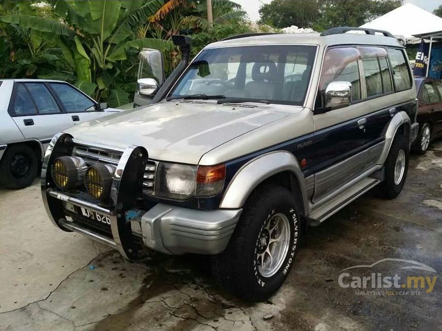 Mitsubishi pajero mini 2001