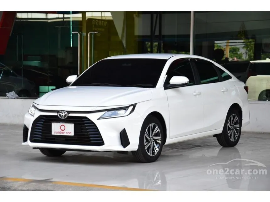 2024 Toyota Yaris Ativ Smart Sedan