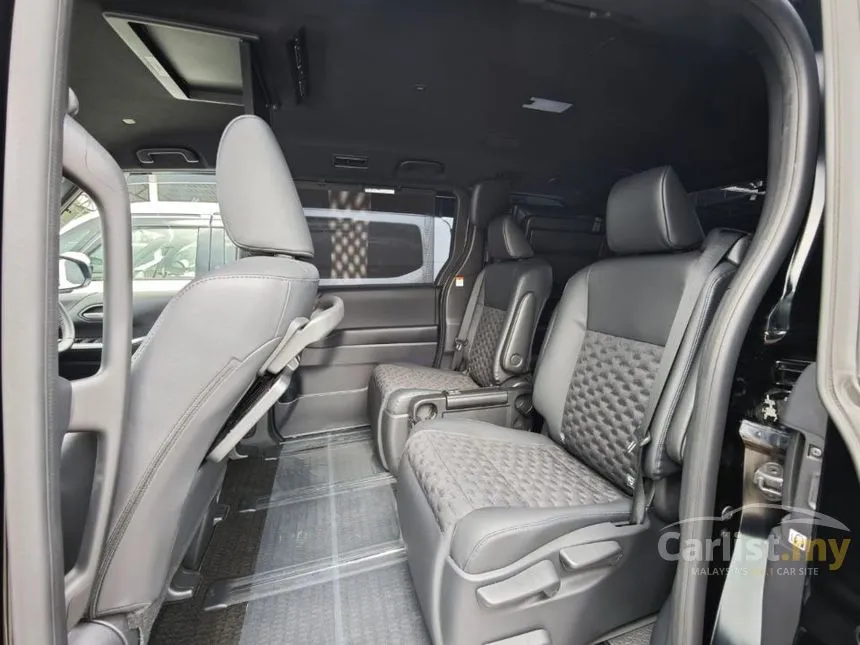2023 Toyota Voxy S-Z MPV
