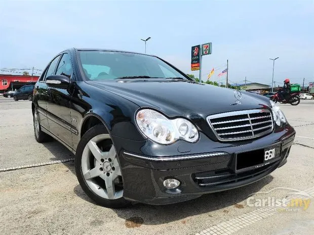 Used W204 Mercedes-Benz C-Class from RM 40k. Maintenance and