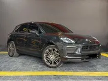 2017 Porsche Macan 2.0 FACELIFT GTS BODYKIT SPORT CHRONO PDLS+ MATRIX HEADLAMP FULLY CONVERT FACELIFT TAILAMP PDK TRANSMISSION RED LEATHER SEAT P/BOOT
