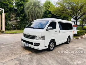 2012 Toyota VENTURY 2.7 G Van