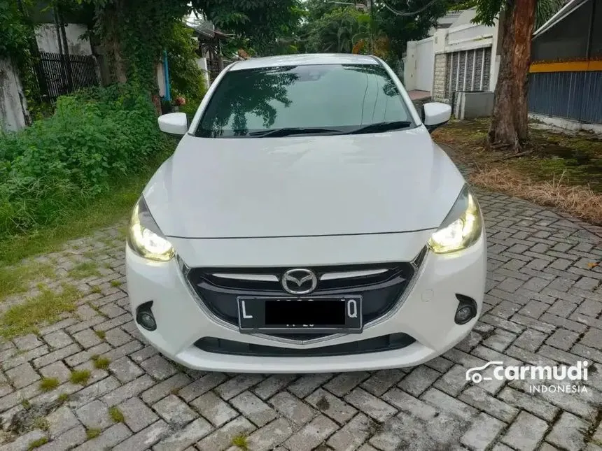 Jual Mobil Mazda 2 2015 GT 1.5 di Jawa Timur Automatic Hatchback Putih Rp 193.000.000