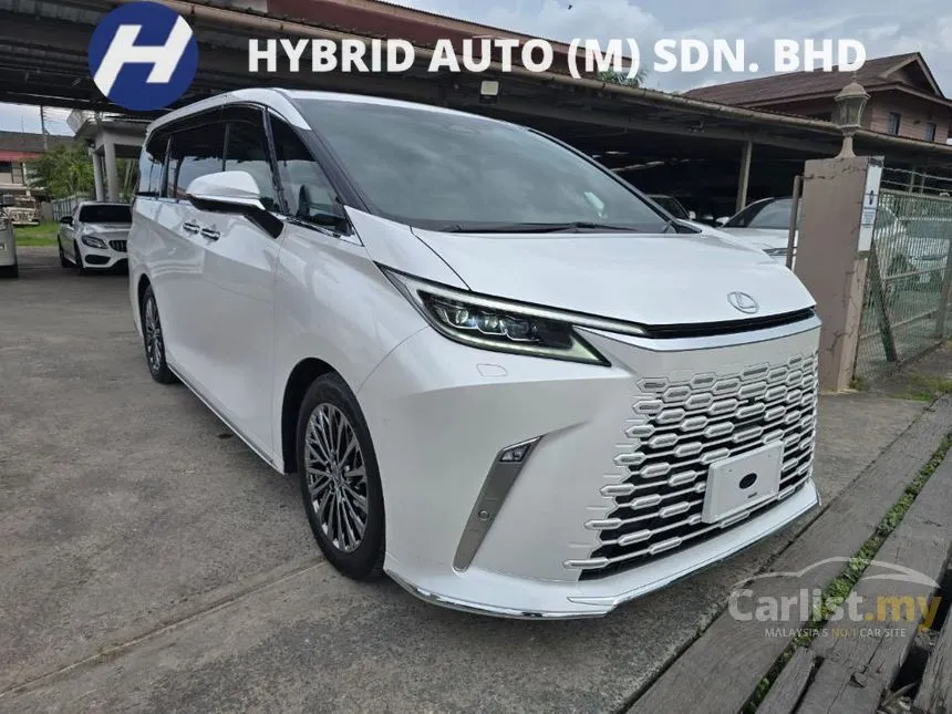 2025 Lexus LM 500h Version L 6 Seater MPV