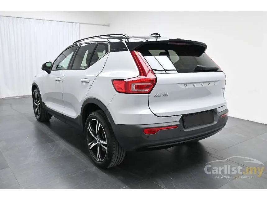 2021 Volvo XC40 T5 R-Design SUV