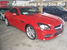 2014 Mercedes-Benz SLK200 1.8 AMG Convertible RED SPORT EDITION PANAROMIC ROOF MULTI FUNCTION STEERING PADDLE SHIFT AMG 18 SPORT RIM 1 YEAR WARRANTY