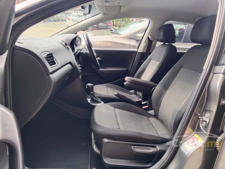2015 Volkswagen Polo Sedan