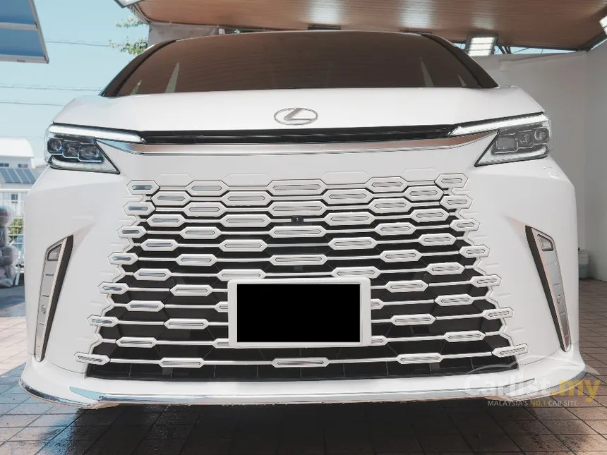 2024 Lexus LM 500h Version L 6 Seater MPV