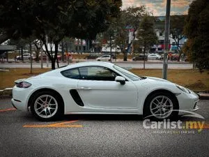 2022 Porsche 718 2.0 Cayman Coupe