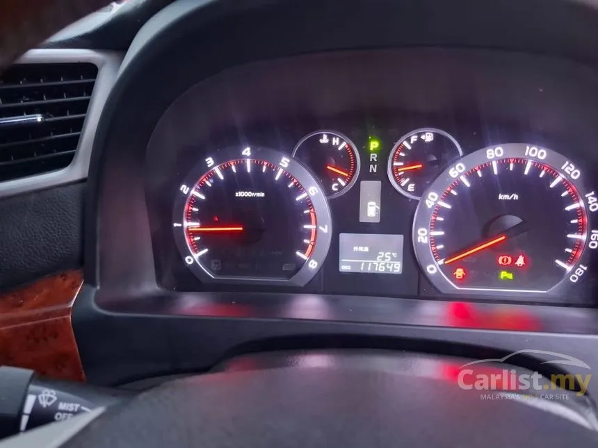 2012 Toyota Vellfire Z MPV
