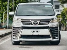 Toyota Vellfire 2.5 Z Golden Eyes
