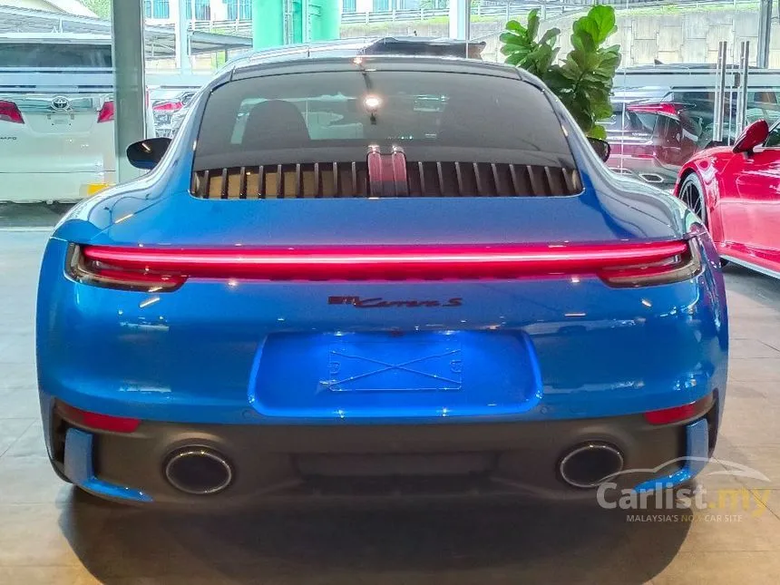 2022 Porsche 911 Carrera S Coupe