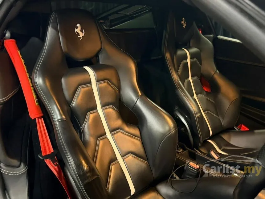 2010 Ferrari 458 Italia Coupe